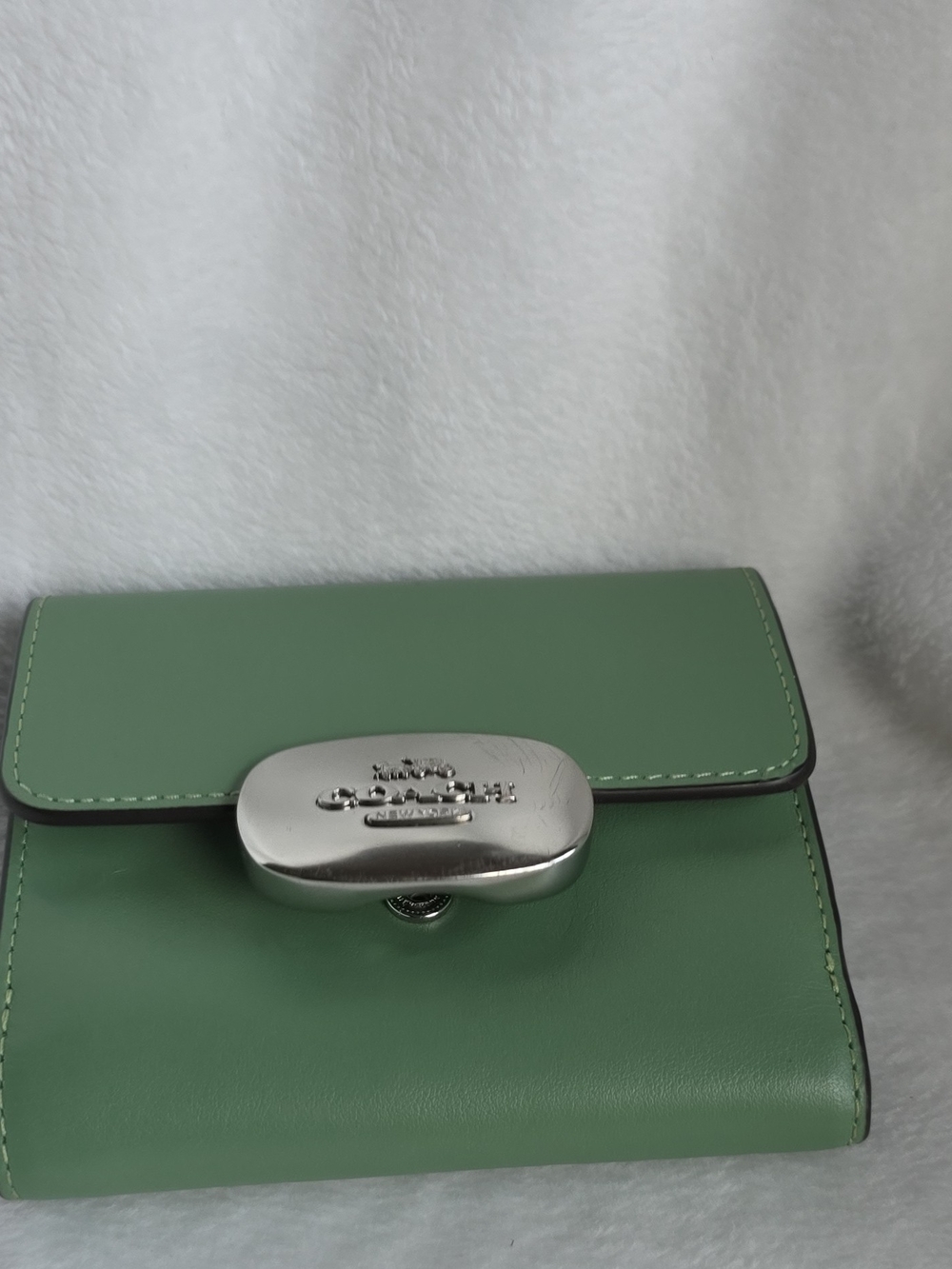 Coach Green Leather Wallet with Silver-Tone Logo Plate - Picture 5 of 7